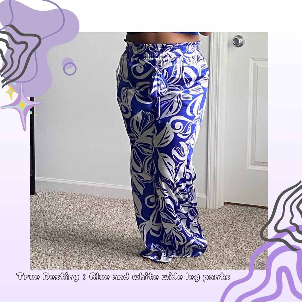 💜30% off sale💜 True Destiny| Blue & white leaf pattern wide leg pants